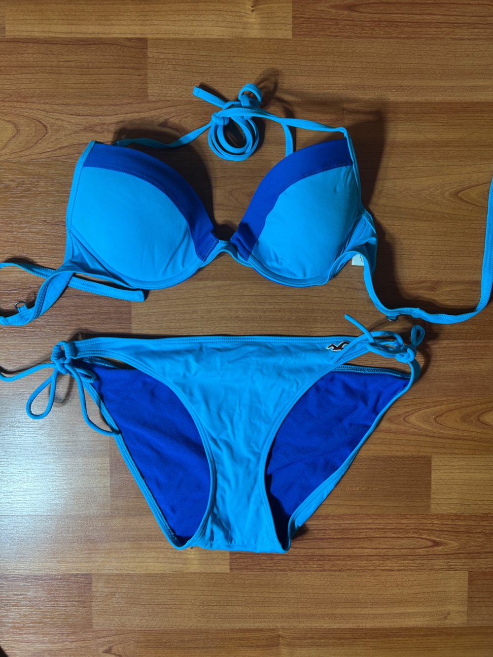Hollister Two-Piece Blue and Royal Blue Bikini Set
